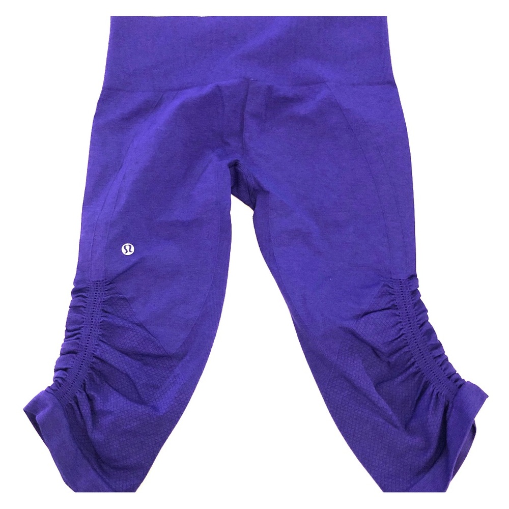 Lulu Lemon Purple In The Flow Crop II sz8 like new